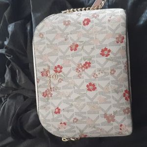 Brand new Michael Kors purse
